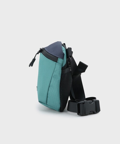 THE SHOP TK (ザ ショップ ティーケー )の「ナイロン ミニサコッシュバッグ(ボディバッグ/ウエストポーチ・メンズ・ブルーグリーン/ブラック・00)」の10枚目の写真