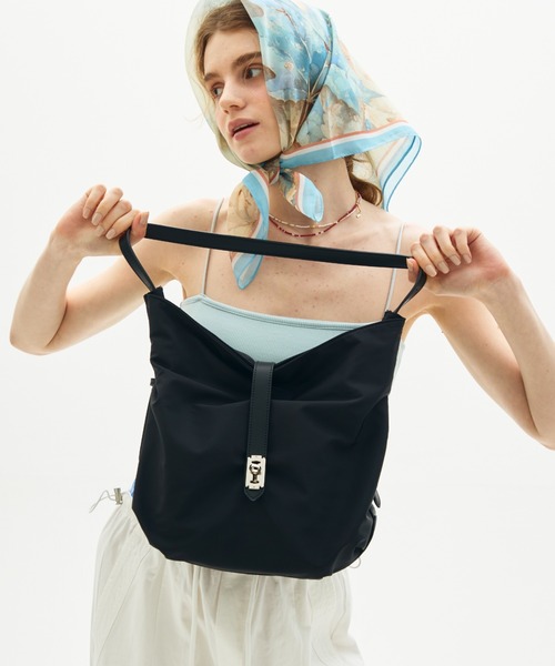 full/fill.(フルフィル)の「front belt one shoulder bag / フロントベルトワンショルダーバッグ(ショルダーバッグ・レディース・ブラック/カーキ・FREE)」の14枚目の写真