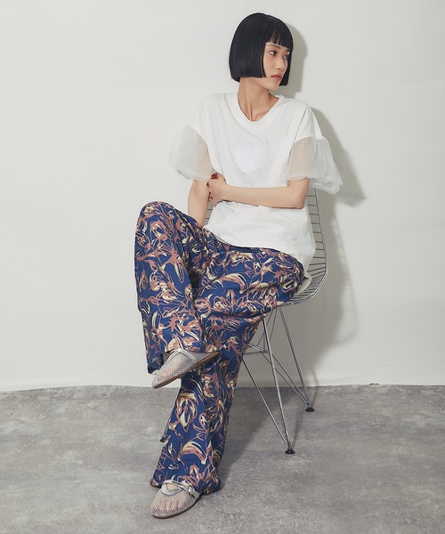 ANOTHER S(アナザーエス)の「フラワー刺繍&チュールスリーブT(Tシャツ/カットソー・レディース・グレー/ホワイト/ブラック・FREE)」の13枚目の写真