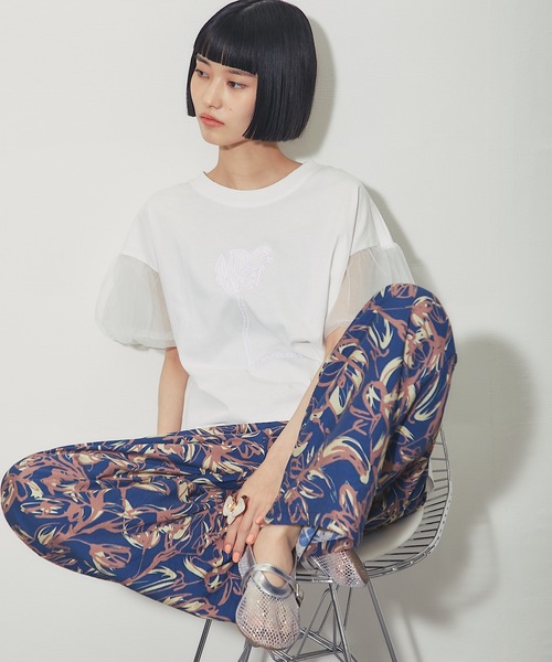 ANOTHER S(アナザーエス)の「フラワー刺繍&チュールスリーブT(Tシャツ/カットソー・レディース・グレー/ホワイト/ブラック・FREE)」の10枚目の写真