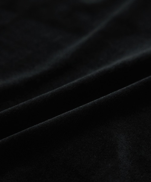 SALON adam et rope'(サロン アダム エ ロペ)の「シアーベロアクルーネックプルオーバー(Tシャツ/カットソー・レディース・キャメル/オフホワイト/ブラック・FREE)」の7枚目の写真