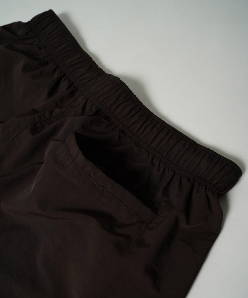 EGO TRIPPING(エゴトリッピング)の「mp15256-DAYGLYDE TRACK PANTS トラックパンツ(626755)(その他パンツ・メンズ・ブラック/ダークブラウン・M/L)」の15枚目の写真