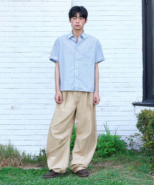 F.ILLUMINATE（フィルミネイト）の「セミクロップチェックハーフシャツ-グレー（シャツ/ブラウス・メンズ・その他・LARGE/SMALL/MEDIUM）」の8枚目の写真