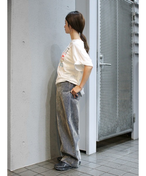 Ungrid(アングリッド)の「フロッキーウエストリメイクカーブデニム(デニムパンツ・レディース・ブラック/ベージュ・26inch/25inch/24inch)」の22枚目の写真