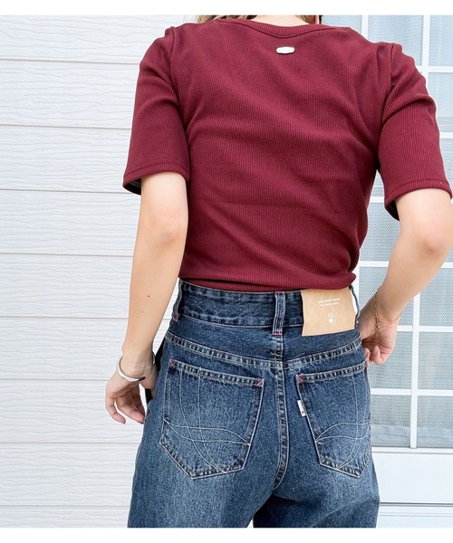 Q(キュー)の「QベーシックリブT(Tシャツ/カットソー・レディース・ボルドー/グレー・MEDIUM)」の6枚目の写真