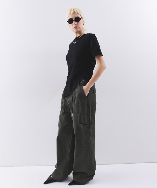 HANNE（アン）の「アシンメトリーヘムTEE（Tシャツ/カットソー・レディース・ブラック/ホワイト・FREE）」の9枚目の写真