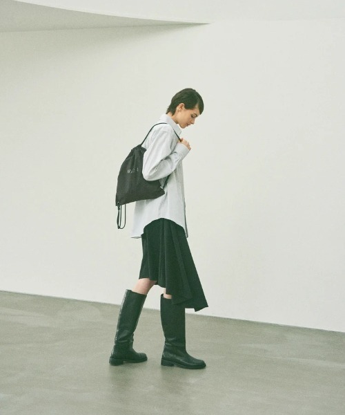 VILLA BOOKS(ヴィラ ブックス)の「Union Backpack (Dark Night)(バックパック/リュック・レディース・ネイビー・FREE)」の4枚目の写真
