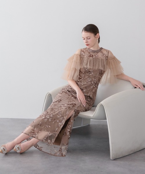 Leja(レジャ)の「【LEJA】シアーショルダーチュールフリルスパンコールIラインワンピースドレス美脚効果結婚式 パーティードレス 成人式 二次会 同窓会 お呼ばれ オケージョン 20代 30代(ドレス・レディース・モカ/ブラック・MEDIUM/SMALL)」の2枚目の写真