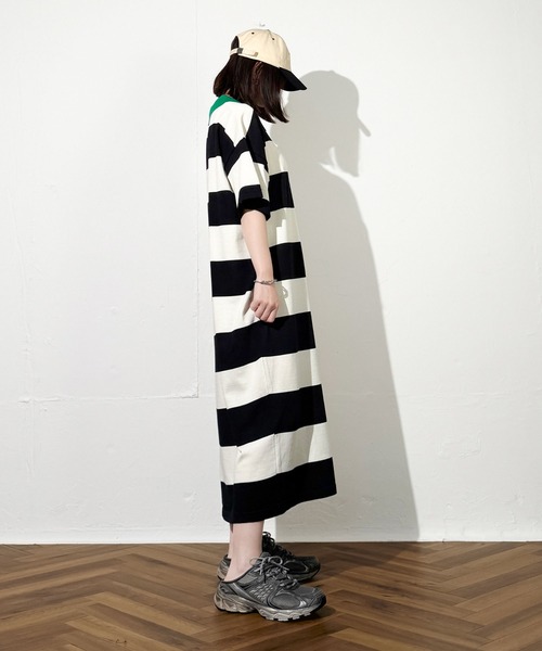 MAISON SELECT(メゾンセレクト)の「7E13 カラー ボーダーポロニットワンピース(ワンピース・レディース・ブラック×グリーン/ネイビー・FREE)」の4枚目の写真