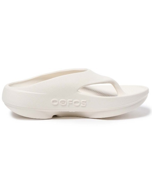 OOFOS(ウーフォス)の「ウーフォス OOFOS OOriginal+ Chalk(サンダル・メンズ・オフホワイト・24.0cm)」の7枚目の写真