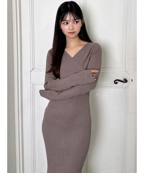 RESEXXY(リゼクシー)の「フロントクロスニットワンピース(ワンピース・レディース・ベージュ/レッド/ラベンダー/ブラック・SMALL/MEDIUM/LARGE)」の21枚目の写真
