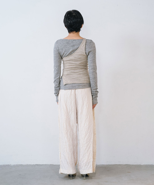 muller of yoshiokubo（ミュラーオブヨシオクボ）の「muller of yoshiokubo ミュラーオブヨシオクボ / CRINKLE JERSEY LAYER TOP クリンクルジャージーレイヤートップス / MLF26104（Tシャツ/カットソー・レディース・ベージュ/ブラック/レッド・38/36）」の10枚目の写真