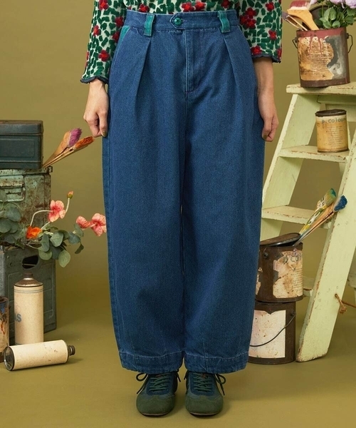 Jocomomola(ホコモモラ)の「Reflejo 配色デニムパンツ(デニムパンツ・レディース・グリーン・40/42)」の5枚目の写真