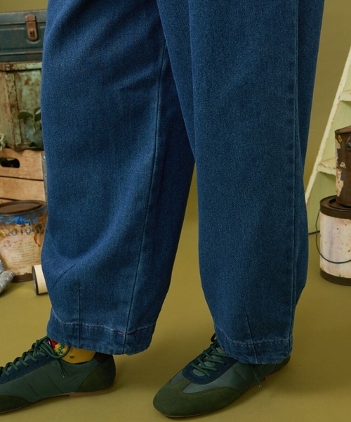 Jocomomola(ホコモモラ)の「Reflejo 配色デニムパンツ(デニムパンツ・レディース・グリーン・40/42)」の11枚目の写真