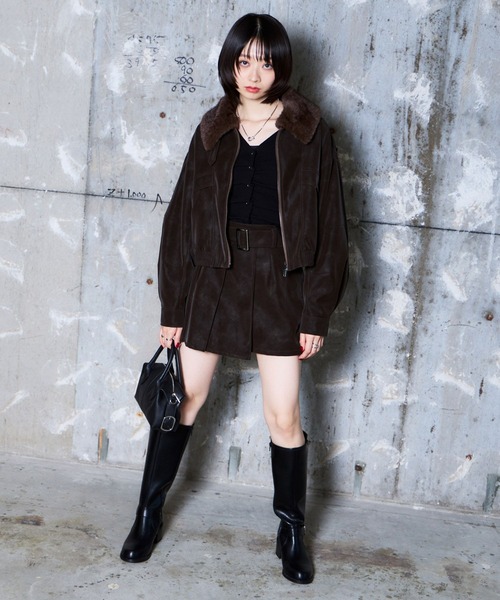 PAGEBOY(ページボーイ)の「メルトレザーショートパンツ【セットアップ対応】(その他パンツ・レディース・ダークブラウン/ブラック・FREE)」の16枚目の写真