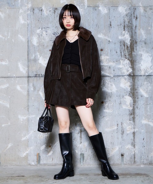 PAGEBOY(ページボーイ)の「メルトレザーショートパンツ【セットアップ対応】(その他パンツ・レディース・ダークブラウン/ブラック・FREE)」の17枚目の写真