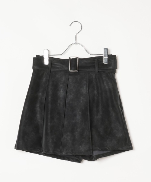 PAGEBOY(ページボーイ)の「メルトレザーショートパンツ【セットアップ対応】(その他パンツ・レディース・ダークブラウン/ブラック・FREE)」の9枚目の写真