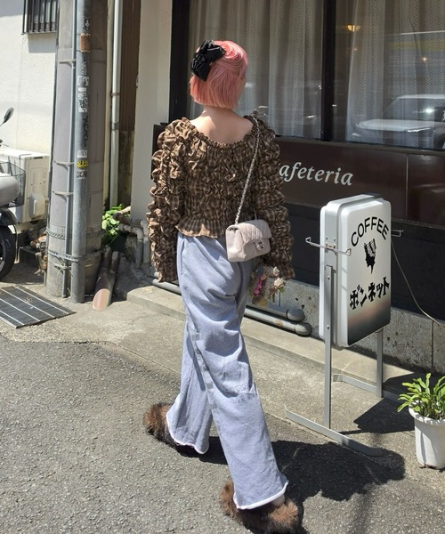 Alley Tokyo(アリートーキョー)の「くしゅっとしたブラウス(シャツ/ブラウス・レディース・ブラウン/ベージュ・FREE)」の11枚目の写真