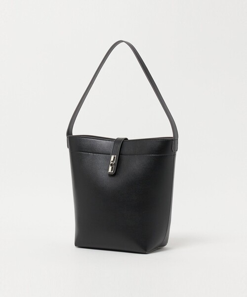 UNITED ARROWS(ユナイテッドアローズ)の「クラスプ ワンハンドル ショルダーバッグ(ショルダーバッグ・レディース・ベージュ/ブラック・FREE)」の8枚目の写真