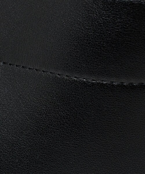 UNITED ARROWS(ユナイテッドアローズ)の「クラスプ ワンハンドル ショルダーバッグ(ショルダーバッグ・レディース・ベージュ/ブラック・FREE)」の11枚目の写真