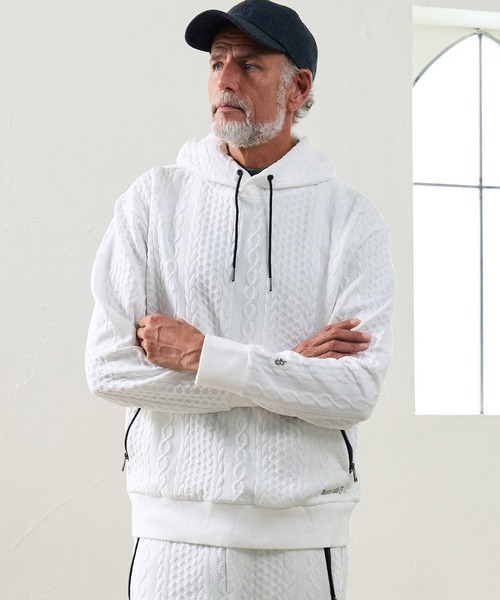 Maison code 13(メゾンコードサーティーン)の「mpa4198- Cable Jacquard Hoodie パーカー(M26W-03)(パーカー・メンズ・ホワイト/チャコール/ブラック・S/M/L)」の1枚目の写真
