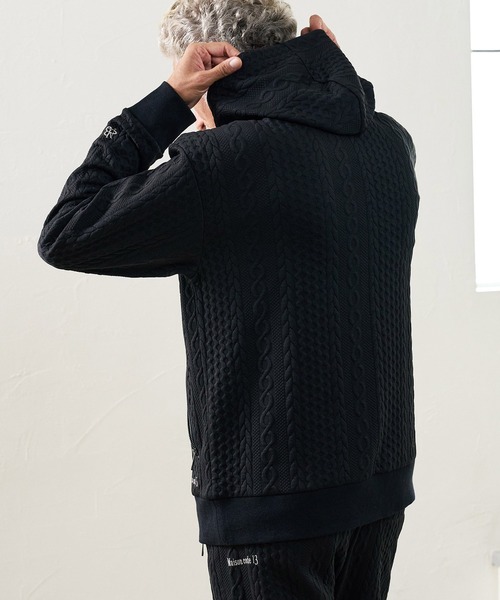 Maison code 13(メゾンコードサーティーン)の「mpa4198- Cable Jacquard Hoodie パーカー(M26W-03)(パーカー・メンズ・ホワイト/チャコール/ブラック・S/M/L)」の5枚目の写真
