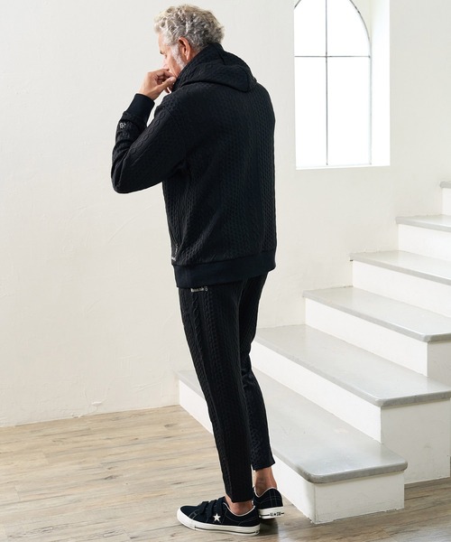 Maison code 13(メゾンコードサーティーン)の「mpa4198- Cable Jacquard Hoodie パーカー(M26W-03)(パーカー・メンズ・ホワイト/チャコール/ブラック・S/M/L)」の7枚目の写真