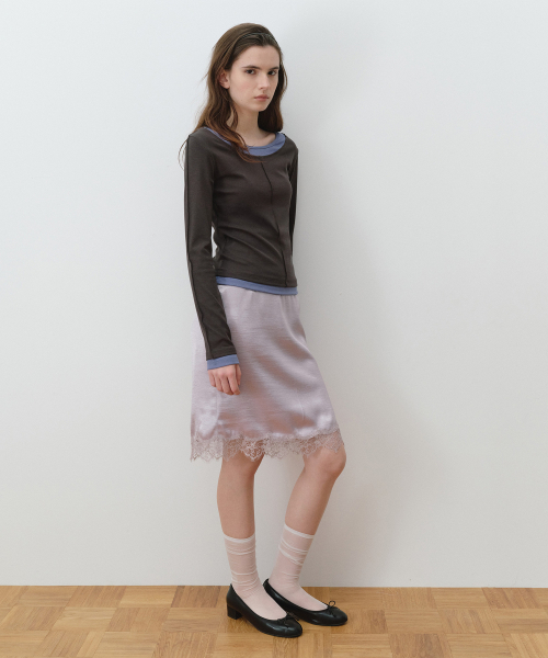 ROLAROLA（ロラロラ）の「GLOW LACE SATIN MIDI SKIRT PINK（スカート・レディース・ピンク・SMALL/MEDIUM）」の2枚目の写真