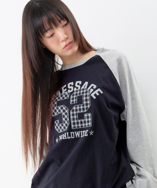 AMESWORLDWIDE（アメスワールドワイド）の「52 チェックアップリケ ラグラン長袖Tシャツ ネイビー（Tシャツ/カットソー・レディース・その他・SMALL/MEDIUM/LARGE）」の2枚目の写真