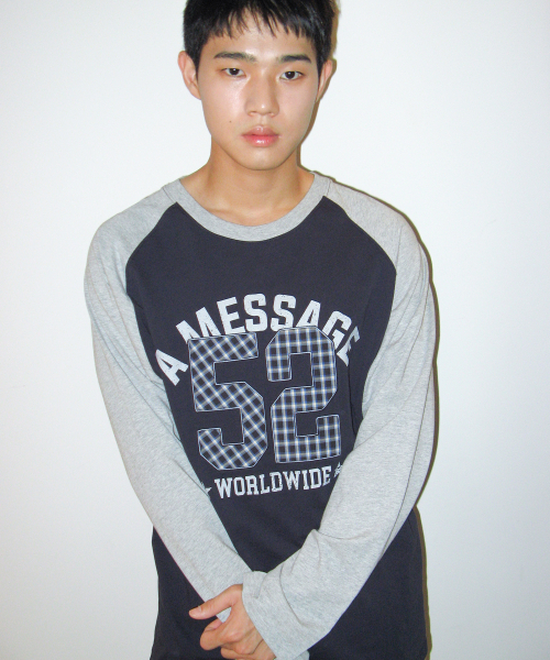 AMESWORLDWIDE（アメスワールドワイド）の「52 チェックアップリケ ラグラン長袖Tシャツ ネイビー（Tシャツ/カットソー・レディース・その他・SMALL/MEDIUM/LARGE）」の4枚目の写真