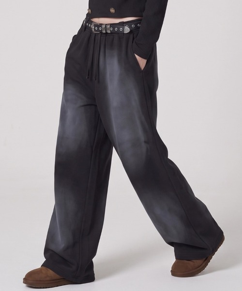 A'gem(エージェム)の「A'GEM/9 × .kom 『A'gem/エージェム』SPRAY SWEAT WIDE PANTS/スプレースウェットワイドパンツ(スウェットパンツ・メンズ・ブラック/グレー・LARGE)」の4枚目の写真