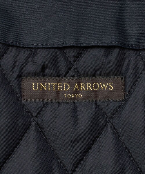 UNITED ARROWS(ユナイテッドアローズ)の「コットン/ポリエステル ギャバジン ステンカラーコート 撥水(ステンカラーコート・メンズ・ベージュ/ネイビー/オリーブ・XL/M/L/S)」の17枚目の写真