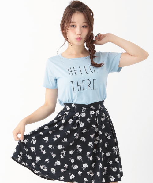 earth music&ecology（アースミュージックアンドエコロジー）の「手書き風ロゴプリントＴＥＥ（Tシャツ/カットソー・レディース・オフホワイト/ライトグリーン/ブラック/サックスブルー・SMALL/MEDIUM）」の4枚目の写真