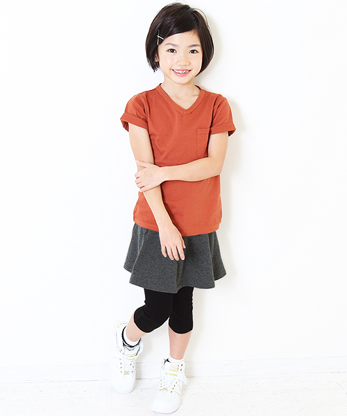 devirock(デビロック)の「全14柄 ポケット付6分丈レギンス付フレアスカート スカッツ スカート付レギンス(スカート・キッズ・ブラック/ストライプ/カモフラージュ/パープル/ピンク/ヘザーチャコール/ブルー系その他2/チャコールグレー×ブラック/杢グレー/ブルー系その他/ターコイズブルー/グリーン系その他/ネイビー/ライトイエロー/ブラック系その他/レッド系その他/パープル系その他・90cm/100cm/160cm/150cm/110cm/140cm/130cm/120cm)」の20枚目の写真