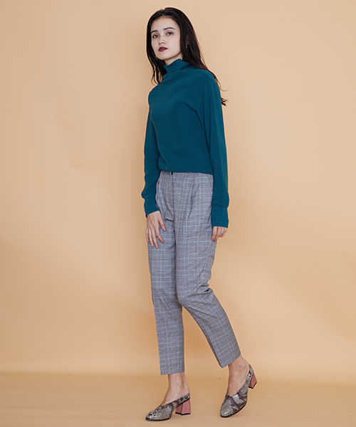 UNITED TOKYO(ユナイテッドトウキョウ)の「チェックワンタックパンツ(スラックス・レディース・マルチ/グレー・1/2)」の9枚目の写真