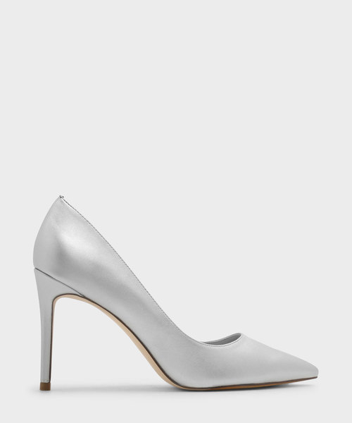 CHARLES & KEITH(チャールズ & キース)の「ベーシックポインテッドパンプス / BASIC POINTED PUMPS(パンプス・レディース・ブルーグリーン/シルバー/ブラック・22.5cm/24.5cm/23.5cm/25cm/23cm)」の3枚目の写真