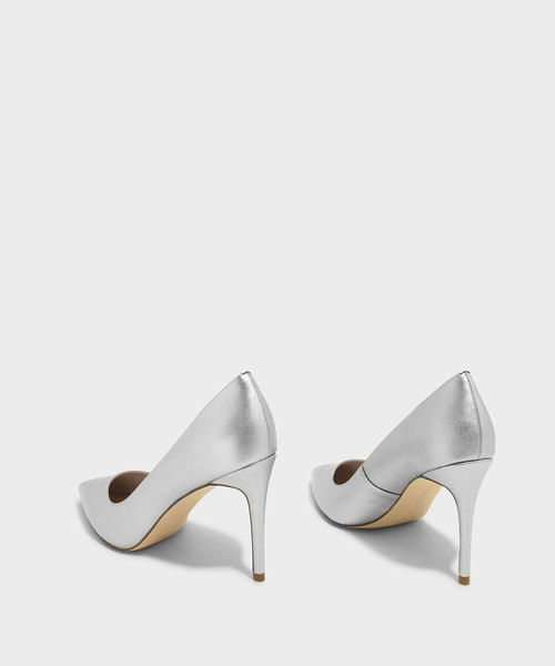 CHARLES & KEITH(チャールズ & キース)の「ベーシックポインテッドパンプス / BASIC POINTED PUMPS(パンプス・レディース・ブルーグリーン/シルバー/ブラック・22.5cm/24.5cm/23.5cm/25cm/23cm)」の17枚目の写真