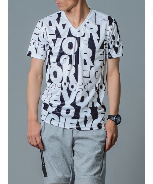 REGIEVO(レジエボ)の「【REGIEVO】REGIEVOロゴ総柄VネックTシャツ(Tシャツ/カットソー・メンズ・ホワイト/ブラック/オレンジ・MEDIUM/LARGE/SMALL/X-LARGE)」の2枚目の写真