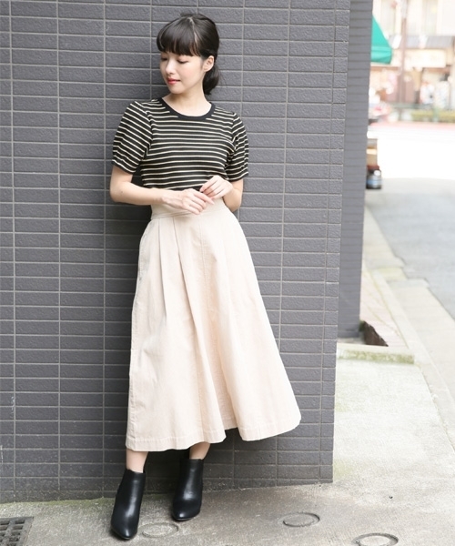 LOWRYS FARM（ローリーズファーム）の「リブタックＴシャツ　803219（Tシャツ/カットソー・レディース・オフホワイト/ブラック/ベージュ系その他/パープル系その他/マルチ・MEDIUM/LARGE）」の22枚目の写真