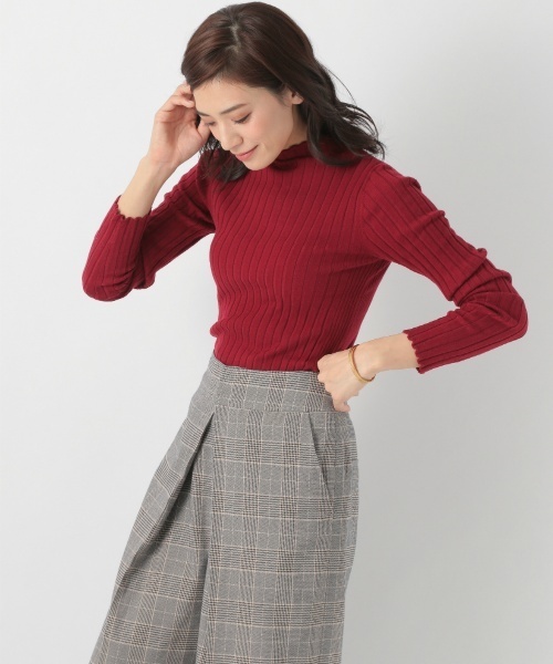 laboratory work（ラボラトリーワーク）の「スカラップネックリブニット（ニット/セーター・レディース・ブラック/ブラウン/オフホワイト/ブルーグリーン/パープル/レッド・MEDIUM）」の6枚目の写真