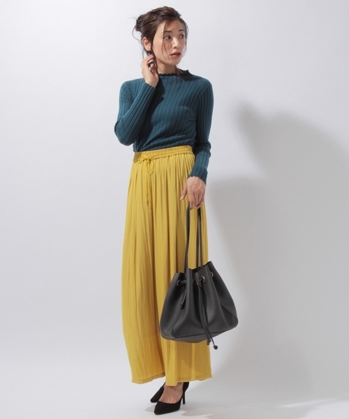 laboratory work（ラボラトリーワーク）の「スカラップネックリブニット（ニット/セーター・レディース・ブラック/ブラウン/オフホワイト/ブルーグリーン/パープル/レッド・MEDIUM）」の12枚目の写真