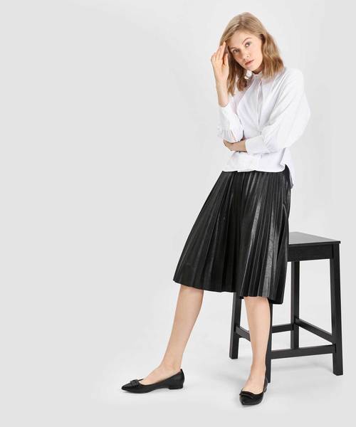 CHARLES & KEITH（チャールズ & キース）の「ラップ バックルディテールバレリーナ / Wrapped Buckle Detail Ballerinas（バレエシューズ・レディース・ブラック/スモークピンク/ブラック系その他2・22.5cm/23cm/23.5cm/24.5cm/25cm）」の4枚目の写真