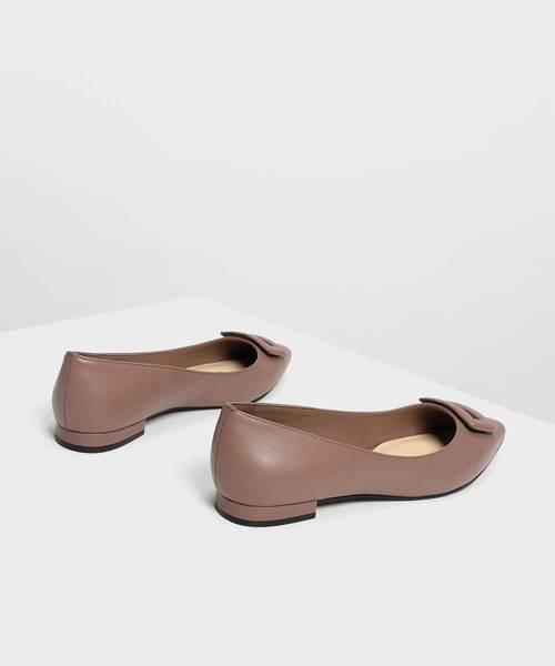 CHARLES & KEITH（チャールズ & キース）の「ラップ バックルディテールバレリーナ / Wrapped Buckle Detail Ballerinas（バレエシューズ・レディース・ブラック/スモークピンク/ブラック系その他2・22.5cm/23cm/23.5cm/24.5cm/25cm）」の9枚目の写真