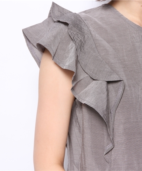 mystic(ミスティック)の「肩フリルパフスリーブプルオーバー(シャツ/ブラウス・レディース・グリーン/ブラック/ベージュ/オフホワイト/ピンク・フリ-)」の9枚目の写真