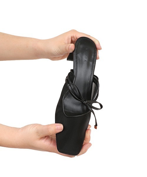 RANDA（ランダ）の「ソフトリボンミュールパンプス（パンプス・レディース・ブラック/クリーム/グリーン・S/M/L/LL）」の7枚目の写真