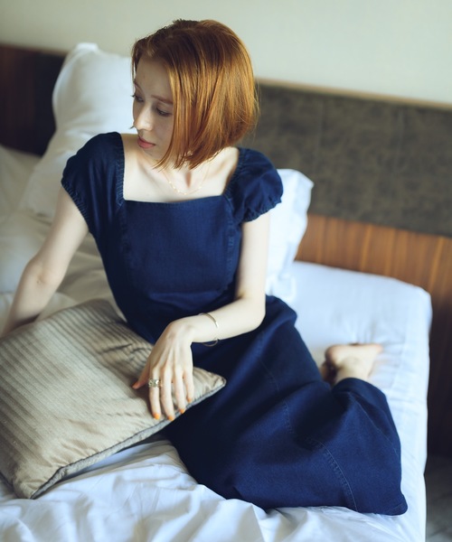 flowriri（フロウリリ）の「flowriri デニムタイトロングワンピース（ワンピース・レディース・ブラック/ネイビー・FREE）」の7枚目の写真