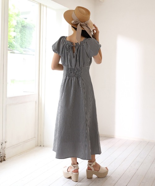 one after another NICE CLAUP(ワンアフターアナザーナイスクラップ)の「【WEB限定色】パフスリーブワンピース(ワンピース・レディース・ライトブルー/ブラック/ブラック系その他/ブルー系その他/ブルー系その他2/チェック・FREE)」の10枚目の写真