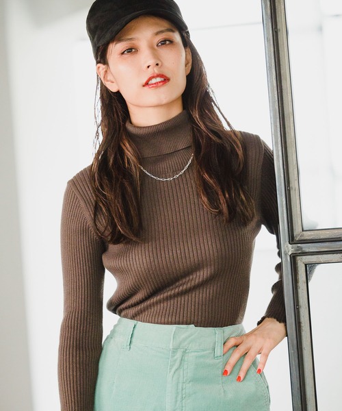 BAYFLOW（ベイフロー）の「シルクMIXリブタートル（ニット/セーター・レディース・ブラック/パープル/ブラウン/オフホワイト・SMALL/MEDIUM）」の4枚目の写真