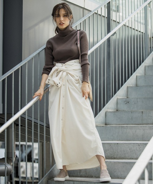 BAYFLOW（ベイフロー）の「シルクMIXリブタートル（ニット/セーター・レディース・ブラック/パープル/ブラウン/オフホワイト・SMALL/MEDIUM）」の7枚目の写真