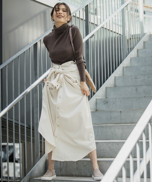 BAYFLOW（ベイフロー）の「シルクMIXリブタートル（ニット/セーター・レディース・ブラック/パープル/ブラウン/オフホワイト・SMALL/MEDIUM）」の8枚目の写真